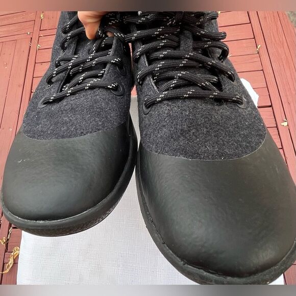 Allbirds black New Zealand merino wool laced ankle shoes. Very warm, comfy, M13 - Picture 3 of 9
